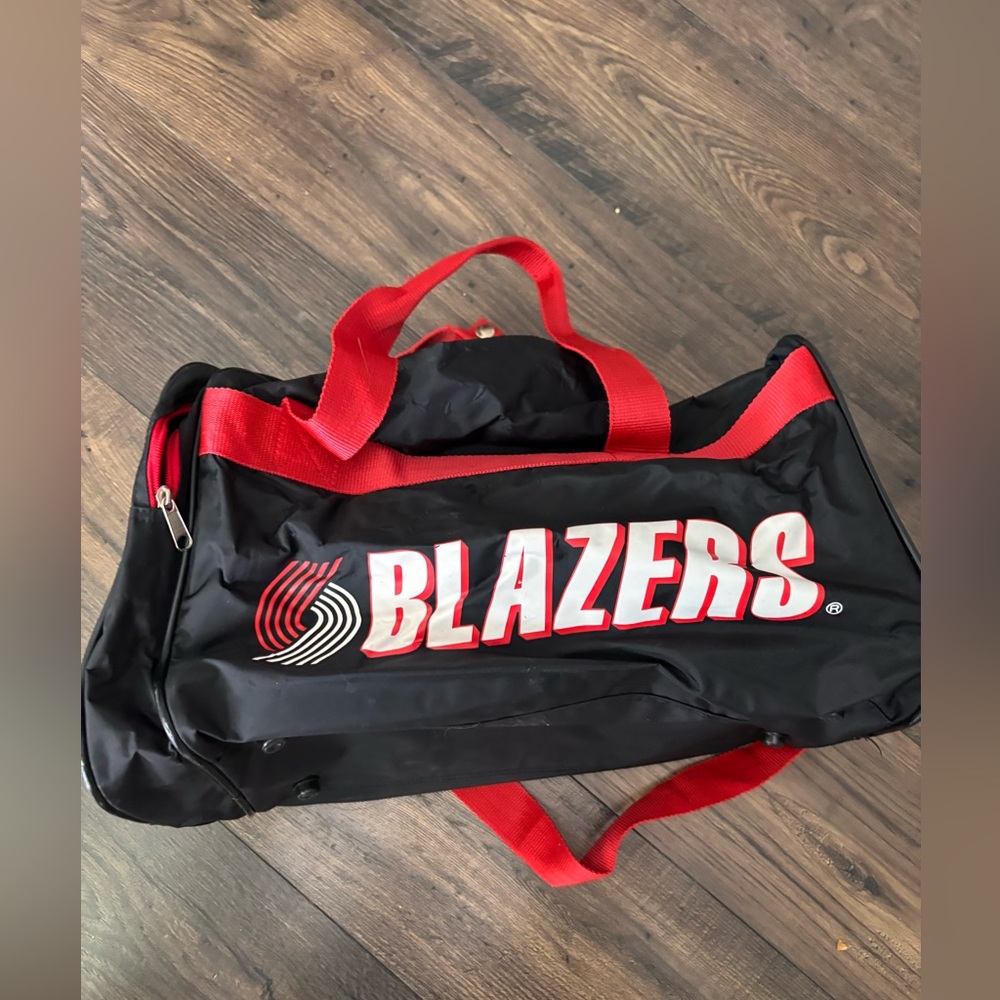 Vintage 90’s Portland Trail Blazer x Texaco Duffle Bag
